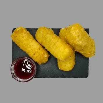 Сырные палочки с клюквенным соусом